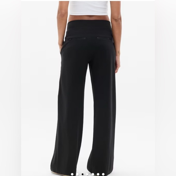 Athleta Venice High Rise Wide Leg Pant size medium in black - Picture 2 of 10
